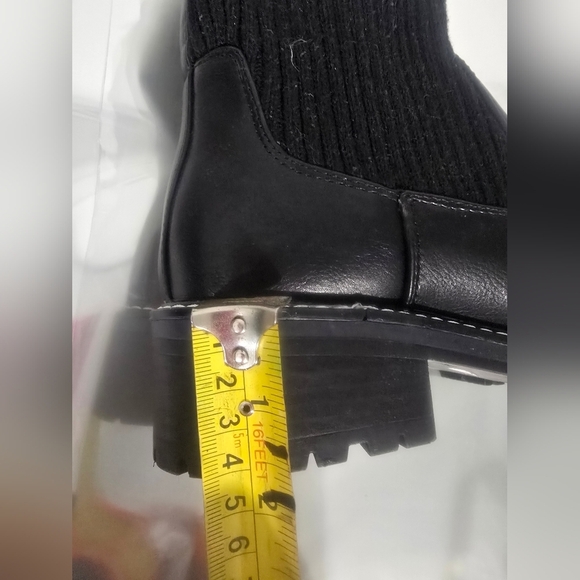 Kensie- Black Boots Slip On Knit upper leather lug Neutral comfort NEW! Sz.7 - Picture 11 of 12